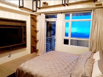 Fully Furnished 1-Bedroom Unit For Sale in Twinlakes Tagaytay, Laurel