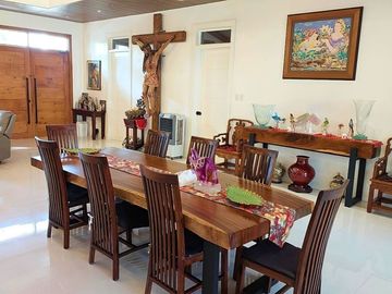 Huge Pre-owned Bungalow House For Rush Sale in Silang, Cavite
