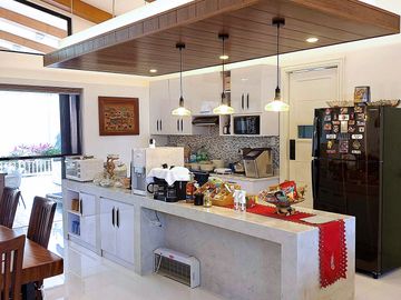 Huge Pre-owned Bungalow House For Rush Sale in Silang, Cavite