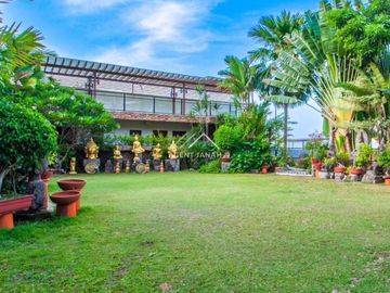 Mansion Resort For Sale with Natural Hot Spring and Views in Pansol