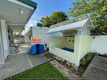Pansol, Laguna House with Pool for Sale