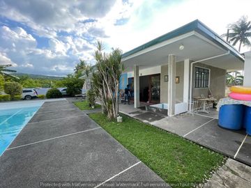 Pansol, Laguna House with Pool for Sale