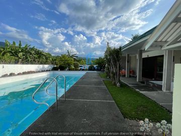 Pansol, Laguna House with Pool for Sale