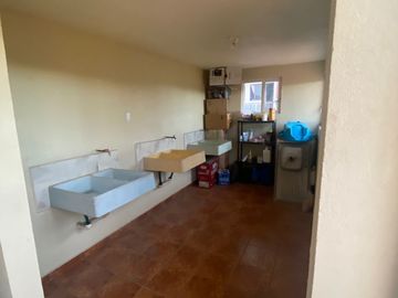 Edificio en venta con 4 departamentos  cerca del Zoológico Nezahualcóyotl