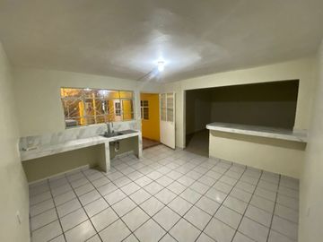 Edificio en venta con 4 departamentos  cerca del Zoológico Nezahualcóyotl