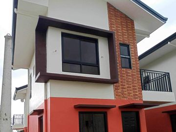 For Sale: 2 Bedroom House and Lot in Mercedes Homes, Batangas City