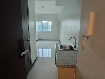 QUANTUM RESIDENCES IN PASAY CITY