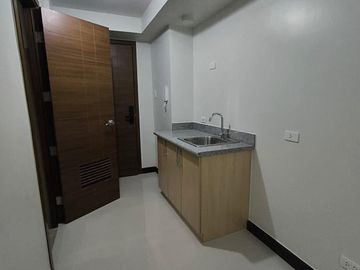 QUANTUM RESIDENCES IN PASAY CITY