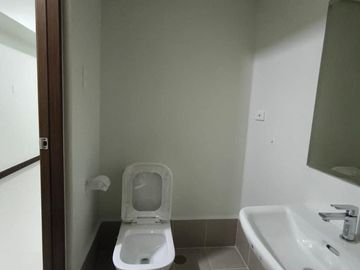 QUANTUM RESIDENCES IN PASAY CITY