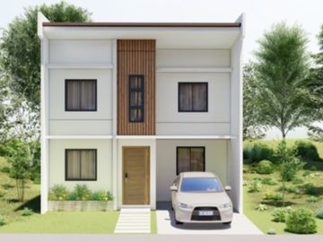 Pre- selling townhouse in Dasmarinas with smart home feature!