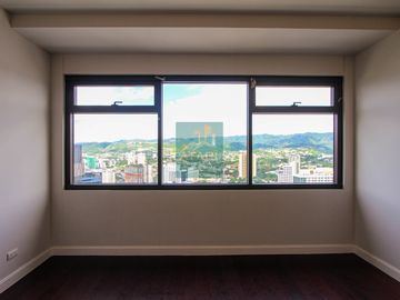 Ultra-Rare 3BR Penthouse at The Alcoves – Big-Cut Luxury Above Ayala Center Cebu