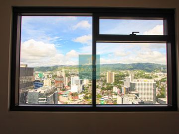 Ultra-Rare 3BR Penthouse at The Alcoves – Big-Cut Luxury Above Ayala Center Cebu