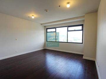 Ultra-Rare 3BR Penthouse at The Alcoves – Big-Cut Luxury Above Ayala Center Cebu