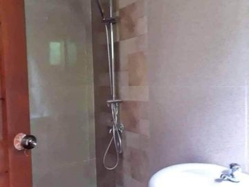 For Sale 3-BR, Single Detached,House And Lot In Saddle and Clubs Leisure Park
