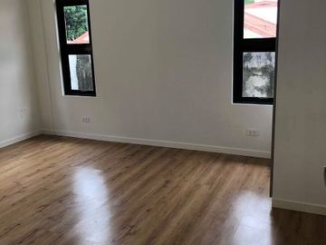 Duplex House For Sale Cresta Verde near Commonwealth, Quezon City - JoJo Obra