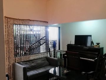 3 Bedroom House and Lot in Tandang Sora Quezon City near Congressional Visayas