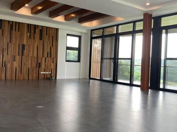 For Sale - Brand New, Contemporary House with Elevator in Ayala Westgrove