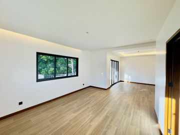4BR Brand New Semi Furnished House and Lot for Sale in Sucat Parañaque City