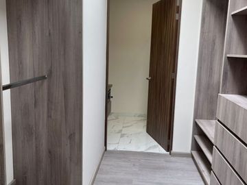Casa Nueva en Venta en Residencial sobre Avenida Estado de México y Ave La Asunción. a una cuadra de Ave. Tecnológico y del Parque Bicentenario.