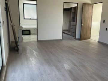 Casa Nueva en Venta en Residencial sobre Avenida Estado de México y Ave La Asunción. a una cuadra de Ave. Tecnológico y del Parque Bicentenario.