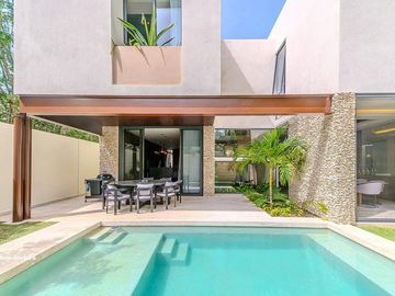 Casa en Residencial Valenia Llave en Mano