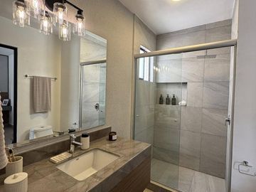 CASAS EN VENTA EN CUMBRES