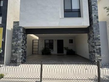 CASAS EN VENTA EN CUMBRES