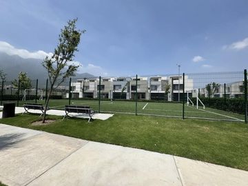 CASAS EN VENTA EN CUMBRES