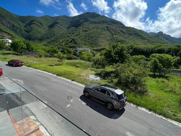 CASA EN VENTA EN LADERAS