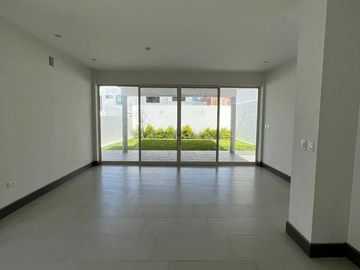CASA EN VENTA EN LADERAS