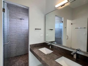 CASA EN VENTA EN LADERAS