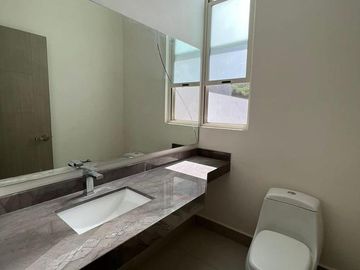 CASA EN VENTA EN LADERAS