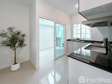 4 Bedroom House for sale at Golden Neo Sathorn