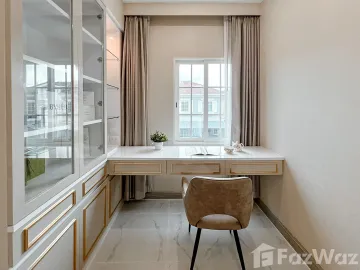 4 Bedroom House for sale at Golden Neo Sathorn