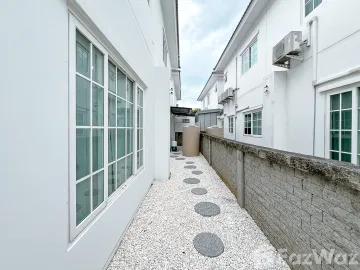 4 Bedroom House for sale at Golden Neo Sathorn