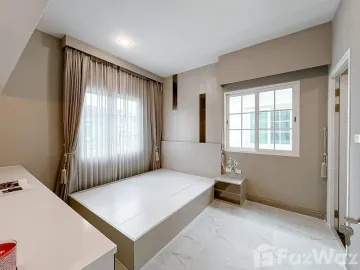 4 Bedroom House for sale at Golden Neo Sathorn