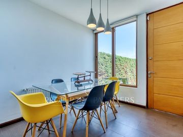 Venta de Moderna Casa en Peñalolén,  Alboretum