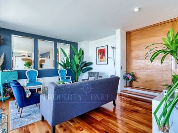 Venta de Moderna Casa en Peñalolén,  Alboretum