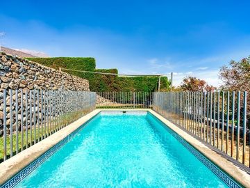 Venta de Moderna Casa en Peñalolén,  Alboretum