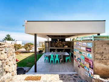 Venta de Moderna Casa en Peñalolén,  Alboretum