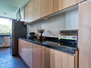 Venta de Moderna Casa en Peñalolén,  Alboretum