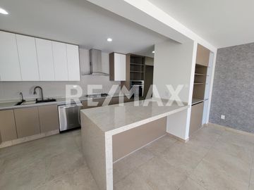 Casa en Venta en Cumbres del Lago, Juriquilla, Qro. - (3)