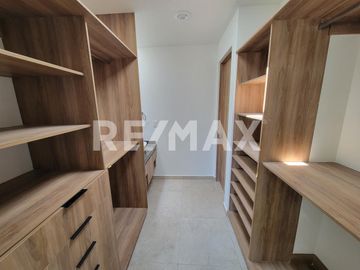 Casa en Venta en Cumbres del Lago, Juriquilla, Qro. - (3)