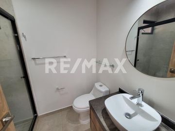 Casa en Venta en Cumbres del Lago, Juriquilla, Qro. - (3)