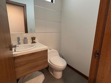 HERMOSO DEPARTAMENTO ATERRAZADO UN SOLO ANDAR - 3 DORMITORIOS -ESTUDIO -SALA DE ESTAR - TANDA