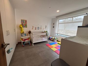 HERMOSO DEPARTAMENTO ATERRAZADO UN SOLO ANDAR - 3 DORMITORIOS -ESTUDIO -SALA DE ESTAR - TANDA