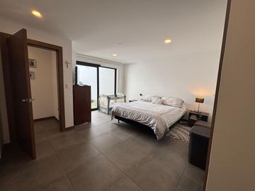 HERMOSO DEPARTAMENTO ATERRAZADO UN SOLO ANDAR - 3 DORMITORIOS -ESTUDIO -SALA DE ESTAR - TANDA