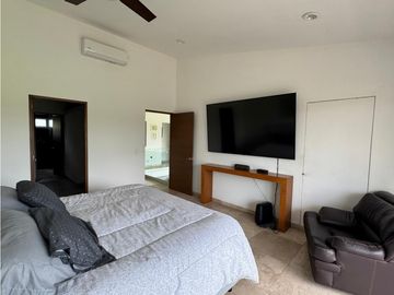 RESIDENCIA EN VENTA EN PARASO COUNTRY CLUB, MORELOS