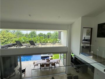 RESIDENCIA EN VENTA EN PARASO COUNTRY CLUB, MORELOS