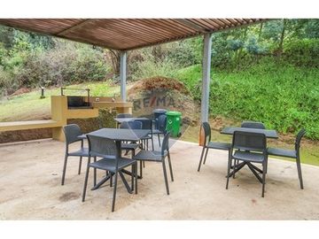 ¡Vive rodeado de naturaleza y confort en Reñaca!
